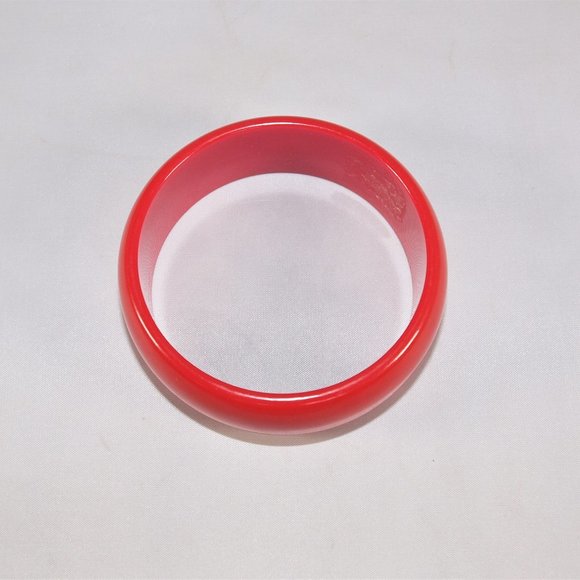 Vintage Wide Cherry Red Bakelite Bangle Bracelet 1930s - 1940s - Picture 4 of 4